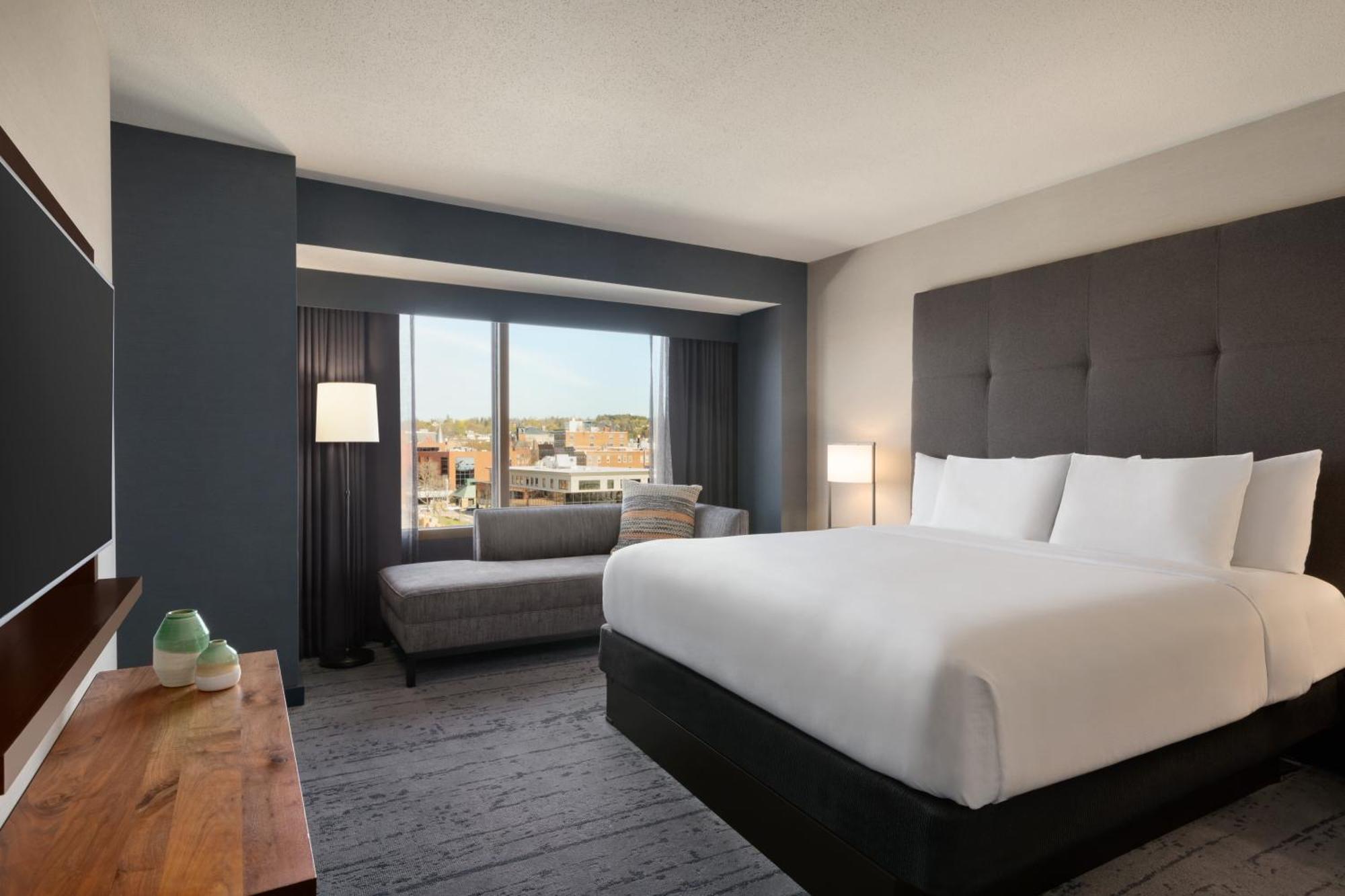 Hotel Champlain Burlington, Curio Collection By Hilton Exterior photo
